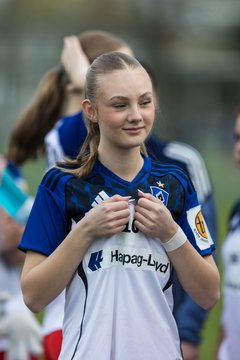 Bild 189 - wBJ Hamburger SV - Eimsbuettler TV : Ergebnis: 4:0